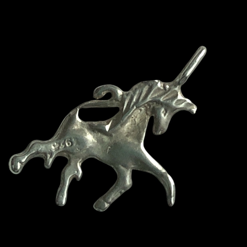 Vintage Unicorn 925 Diamond Cut Sterling Silver PNDT/Charm - Picture 2 of 10